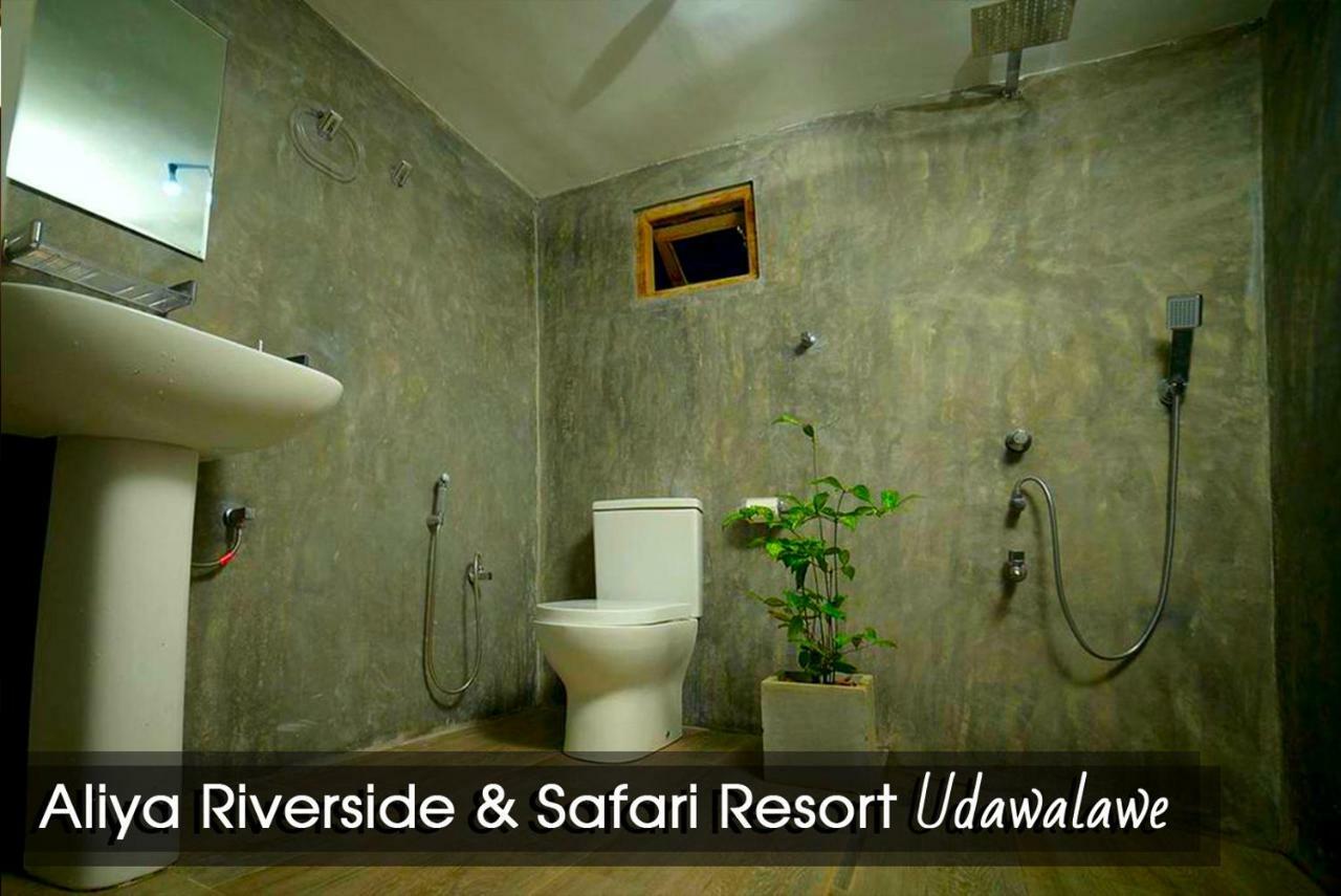 Aliya Riverside & Safari Resort Uda Walawe Extérieur photo