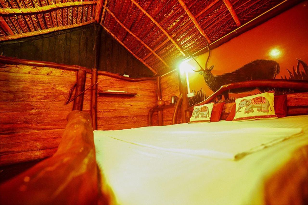 Aliya Riverside & Safari Resort Uda Walawe Extérieur photo