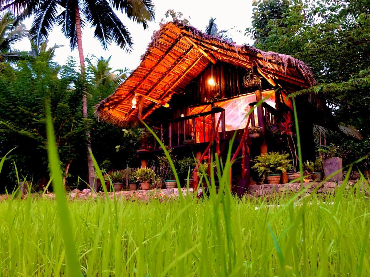 Aliya Riverside & Safari Resort Uda Walawe Extérieur photo